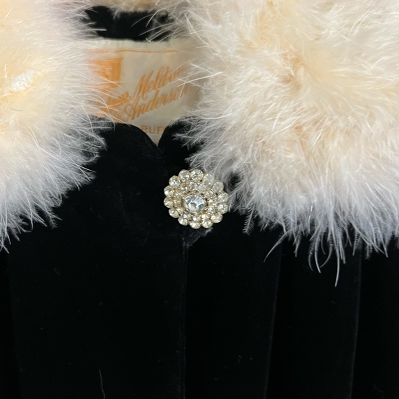 Black jacket with lovely button - Picture 3 of 3